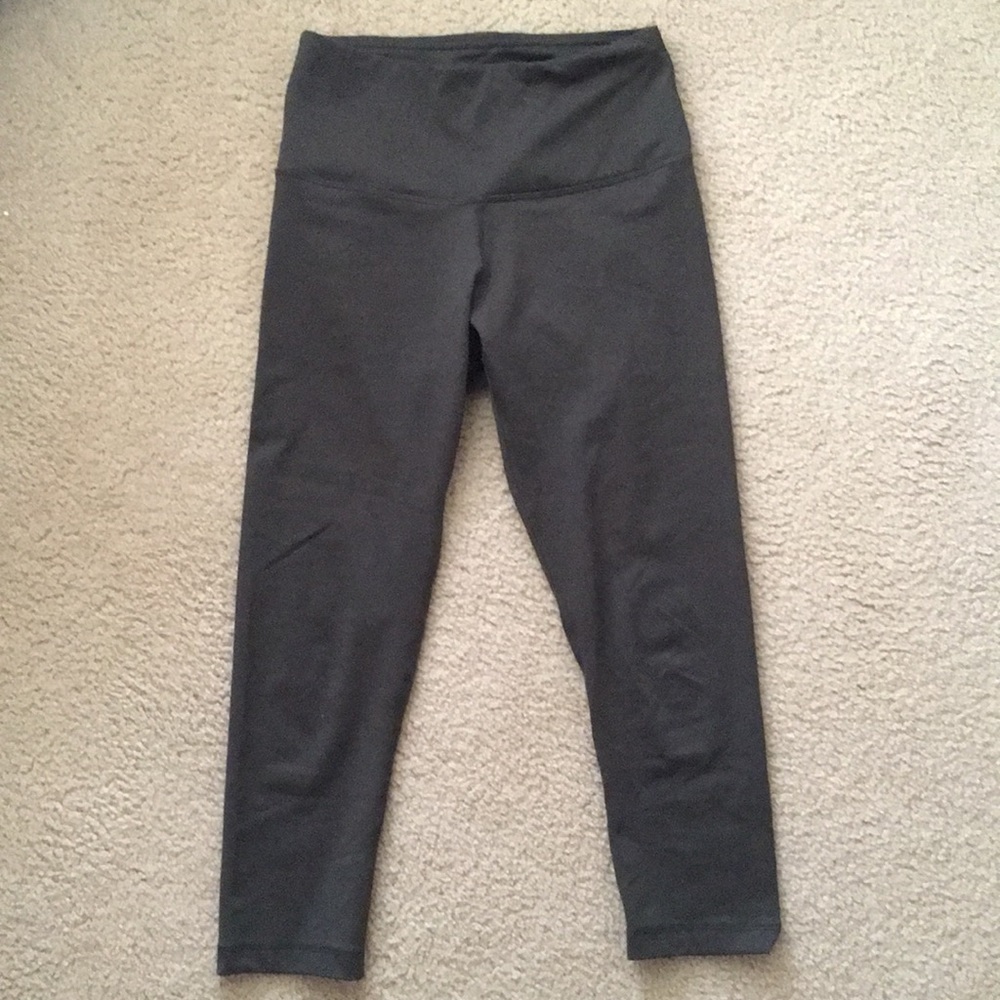 90 Degree High Waisted Olive Capri size small